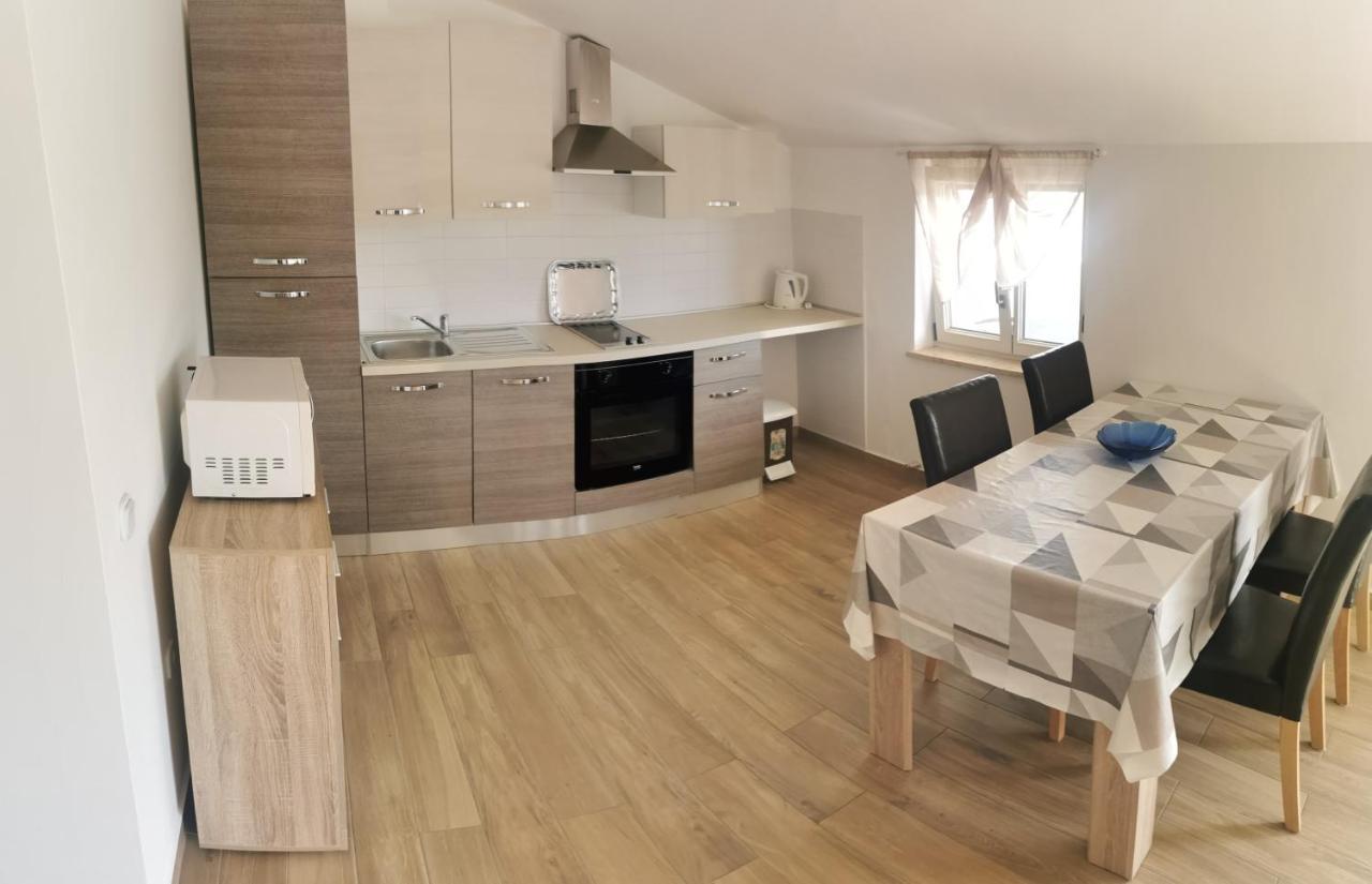 Apartments Slisko Poreč Buitenkant foto